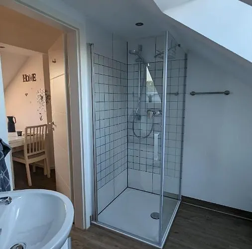 Helle Mit Zwei Schlafzimmern Appartement Eching (Landshut)